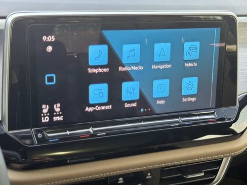 Used 2024 Volkswagen Atlas Cross Sport SE w/ Panoramic Sunroof Package FWD image 32
