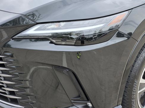 Used 2025 Lexus RX 350 Premium w/ Accessory Package (Z1) FWD image 40