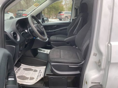 Used 2017 Mercedes-Benz Metris image 12