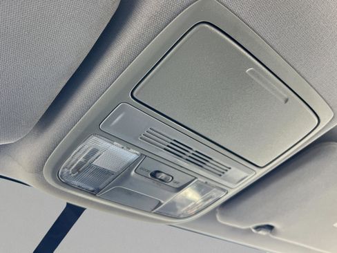 Used 2019 Honda CR-V LX image 25