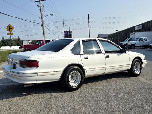 Used 1995 Chevrolet Caprice Classic image 6