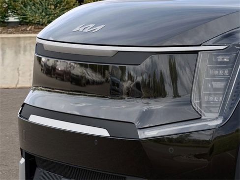New 2026 Kia EV9 Wind image 13