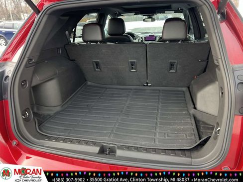 Certified 2022 Chevrolet Equinox RS w/ RS Leather Package image 12