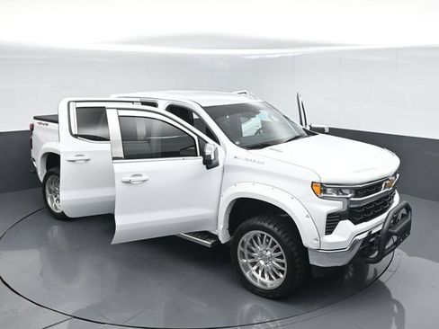 Used 2025 Chevrolet Silverado 1500 LT w/ Protection Package AWD/4WD image 55