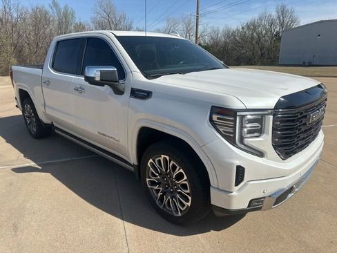 Used 2025 GMC Sierra 1500 Denali Ultimate AWD/4WD image 7