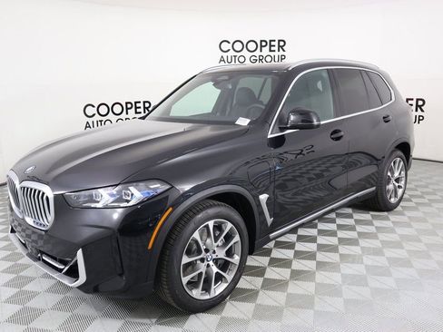 New 2025 BMW X5 xDrive50e w/ Premium Package AWD/4WD image 11