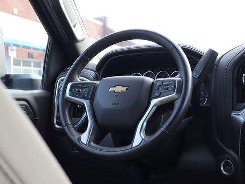 Used 2019 Chevrolet Silverado 1500 LTZ image 46