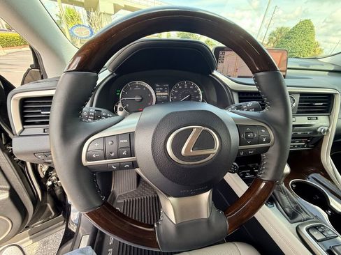 Used 2017 Lexus RX 350 FWD w/ Premium Package image 31