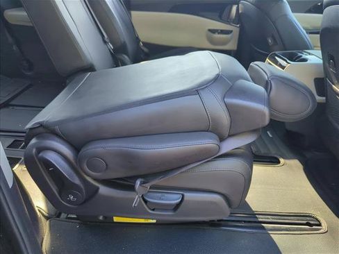 Used 2024 Kia Carnival SX FWD image 24