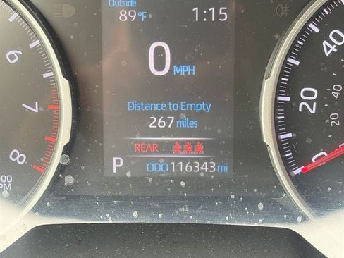 Used 2019 Toyota RAV4 XLE Premium FWD image 4