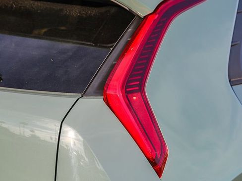 New 2026 Kia Niro Wind image 8