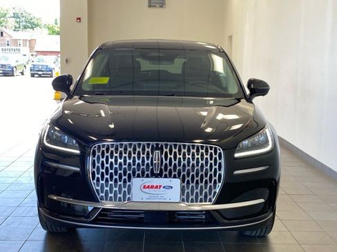Used 2023 Lincoln Corsair AWD w/ Equipment Group 101A image 3
