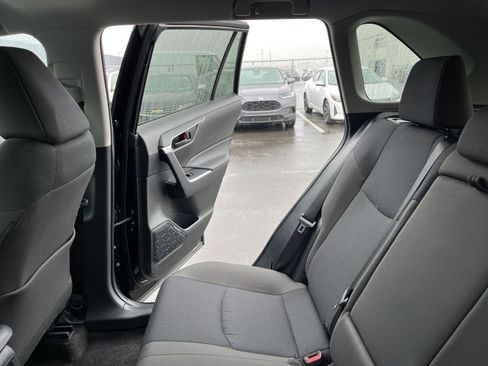 Used 2025 Toyota RAV4 LE image 38
