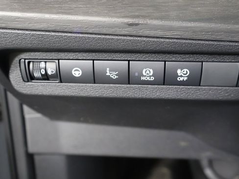 Used 2024 Nissan Ariya AWD image 33