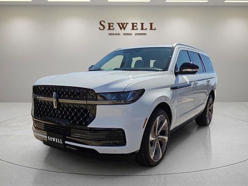 New 2026 Lincoln Navigator Black Label image 1