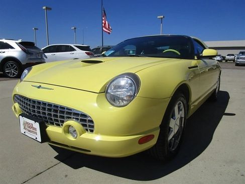 Used 2002 Ford Thunderbird RWD image 5