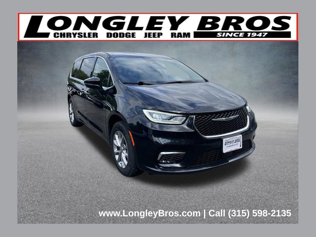 Used 2023 Chrysler Pacifica Touring-L AWD/4WD image 1