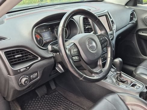 Used 2020 Jeep Cherokee Trailhawk w/ Cold Weather Group AWD/4WD image 10