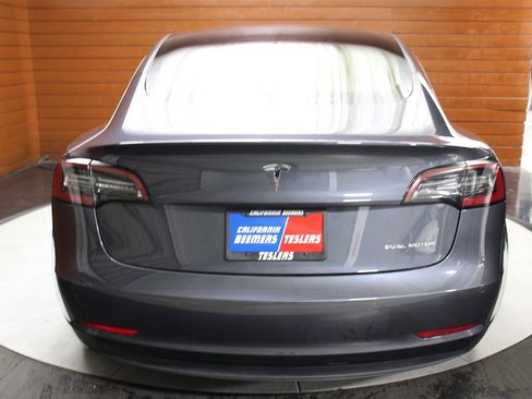 Used 2022 Tesla Model 3 Long Range AWD/4WD image 7