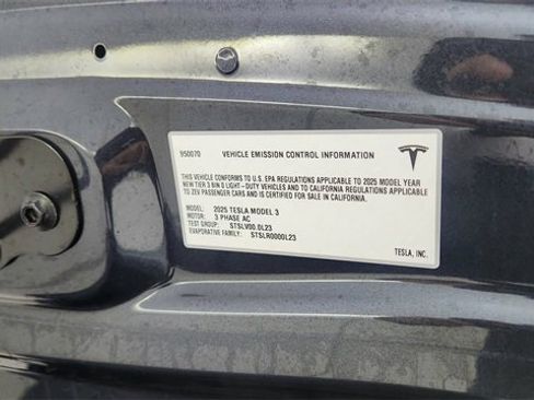 Used 2025 Tesla Model 3 Performance image 65