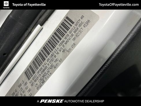 Used 2020 Jeep Wrangler Sport AWD/4WD image 28