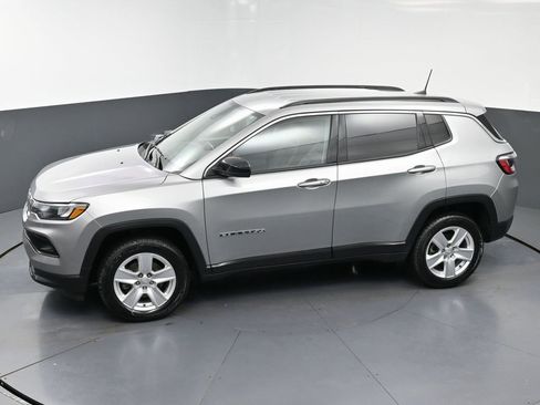 Used 2022 Jeep Compass Latitude image 45