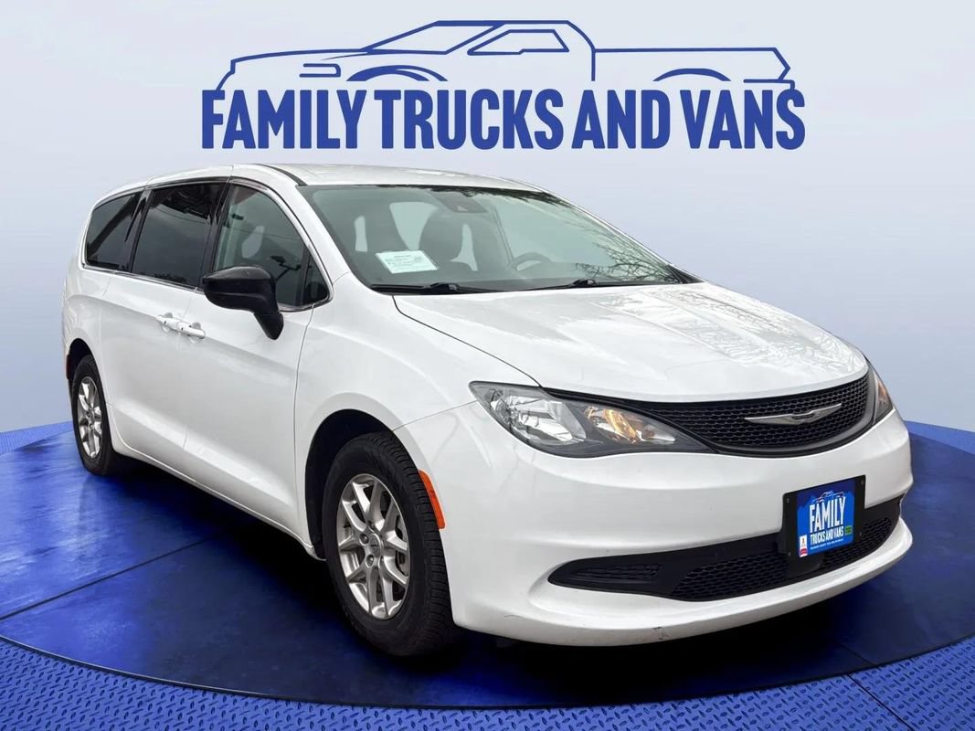 Used 2024 Chrysler Voyager LX FWD image 7