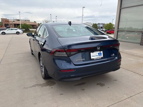 Used 2023 Honda Accord EX image 7