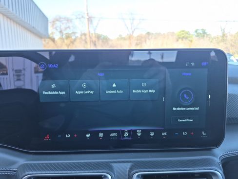 Certified 2025 Ford Mustang GT Premium image 40