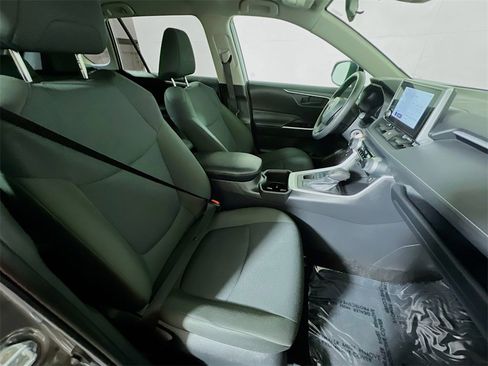 Certified 2025 Toyota RAV4 LE image 24