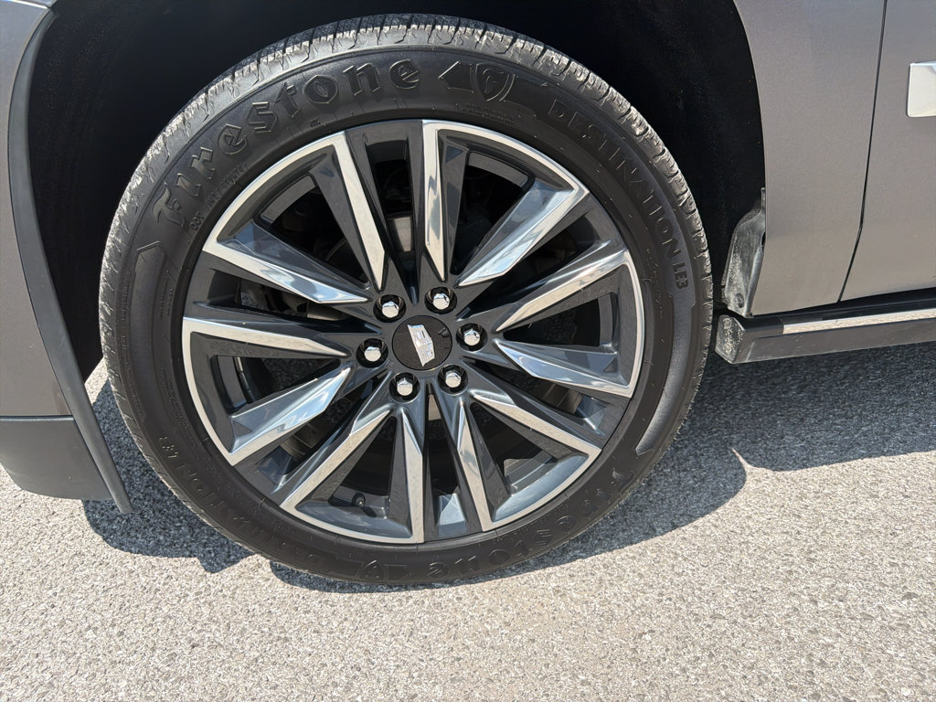 Used 2019 Cadillac Escalade Premium Luxury w/ LPO, Escalade Noir Package AWD/4WD image 28