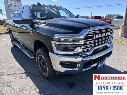 New 2026 RAM 2500 Laramie AWD/4WD image 3