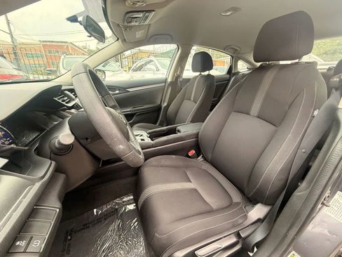 Used 2018 Honda Civic LX image 10