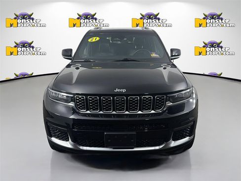 Used 2021 Jeep Grand Cherokee L Summit w/ Luxury Tech Group V image 2