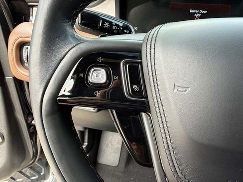 Certified 2023 Lincoln Aviator Reserve RWD image 32