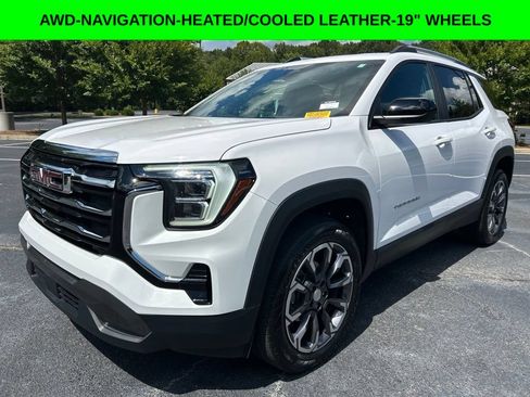 Used 2025 GMC Terrain Elevation w/ Elevation Premium Package AWD/4WD image 1