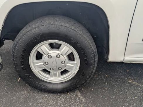 Used 2008 Chevrolet Colorado LS image 9