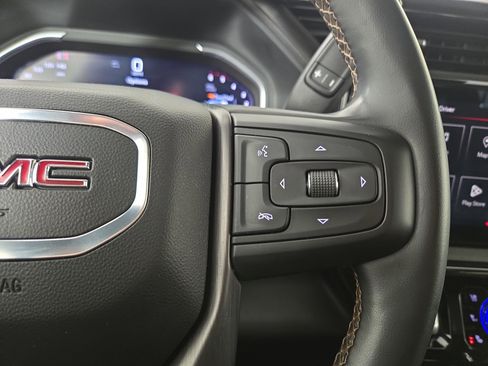 Used 2024 GMC Sierra 2500 AT4 w/ AT4 Preferred Package image 17