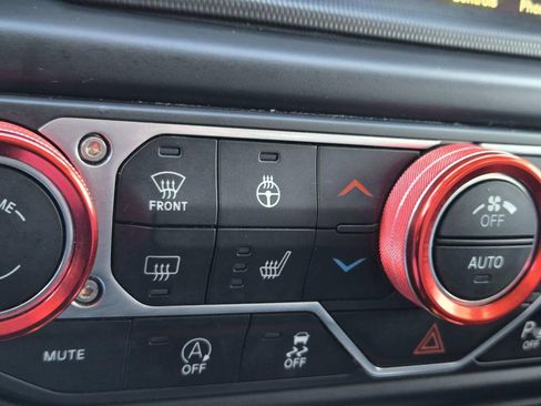 Used 2021 Jeep Wrangler Unlimited Rubicon image 35