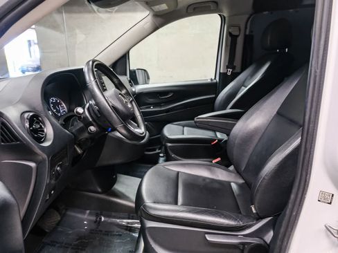 Used 2021 Mercedes-Benz Metris image 23