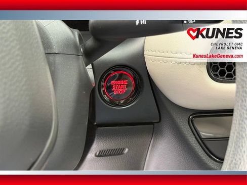 Used 2024 Honda HR-V LX image 32