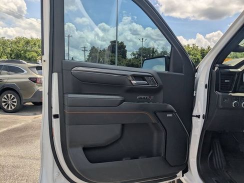 Used 2023 GMC Sierra 1500 AT4 AWD/4WD image 11