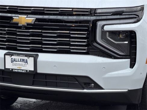 New 2026 Chevrolet Suburban High Country image 7