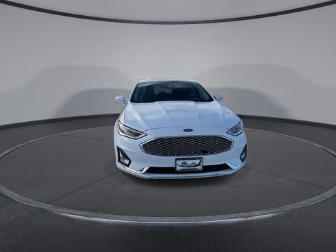 Used 2020 Ford Fusion Titanium image 3