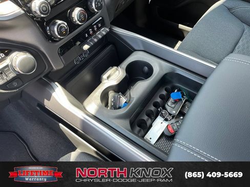 New 2026 RAM 1500 Express AWD/4WD image 10