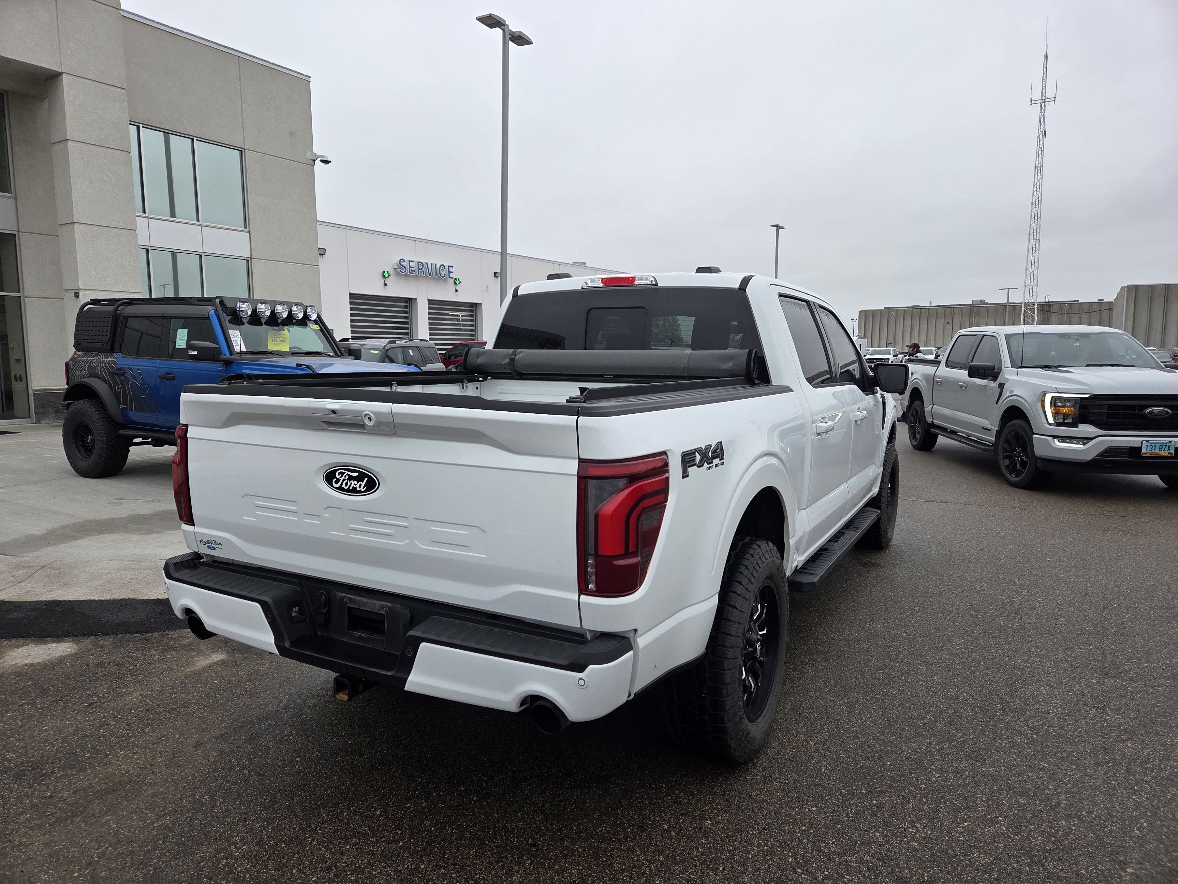 Used 2025 Ford F150 Lariat w/ Equipment Group 501A Mid AWD/4WD image 5