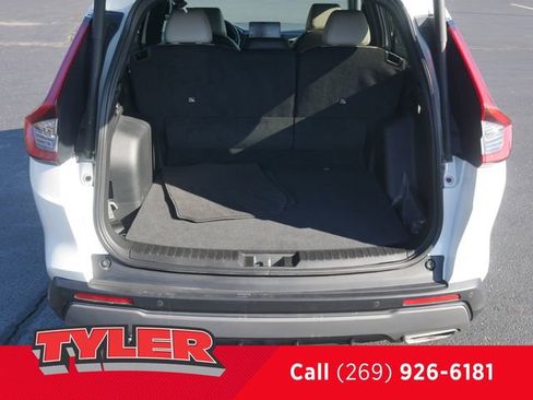Used 2023 Honda CR-V Sport Touring image 17