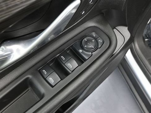 Used 2024 GMC Terrain SLE FWD image 19