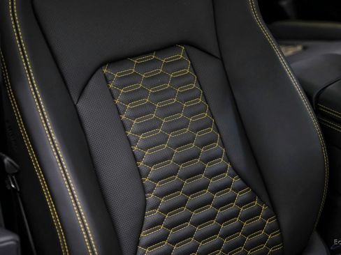Used 2022 Lamborghini Urus AWD/4WD image 55