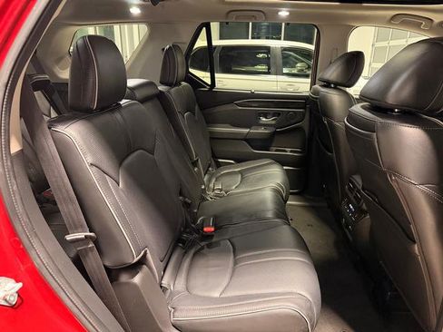 Used 2024 Honda Pilot Elite image 21